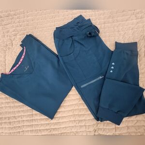 Scrub Top: HeartSoul Women's Pitter-Pat Shaped V-Neck In Caribean Blue Size L